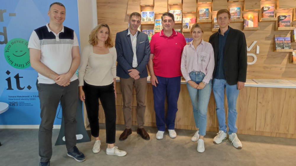 Zastupnici vinarija iz Nju Džerzija posetili TONS